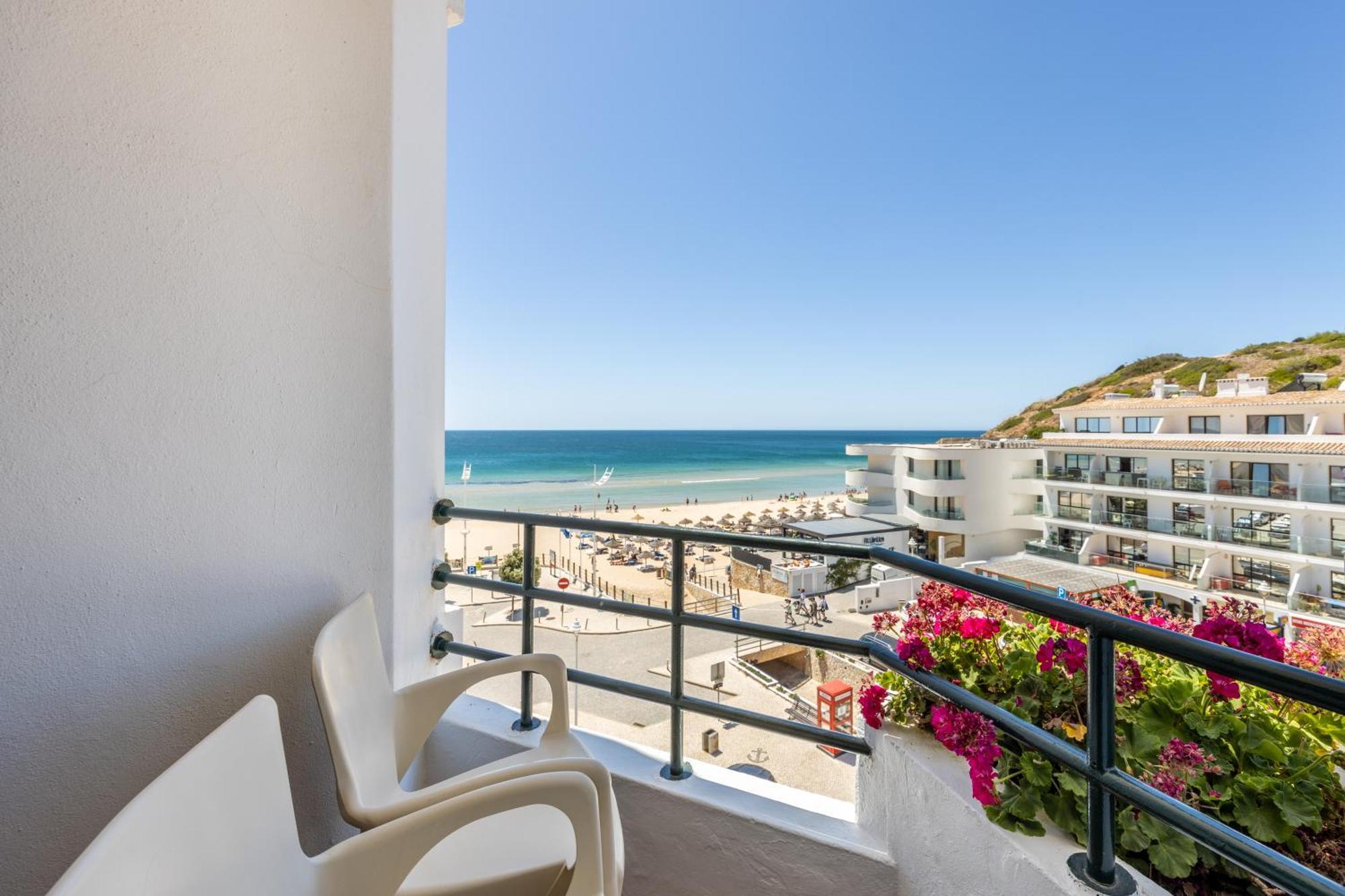 Hotel Residencial Salema Kültér fotó