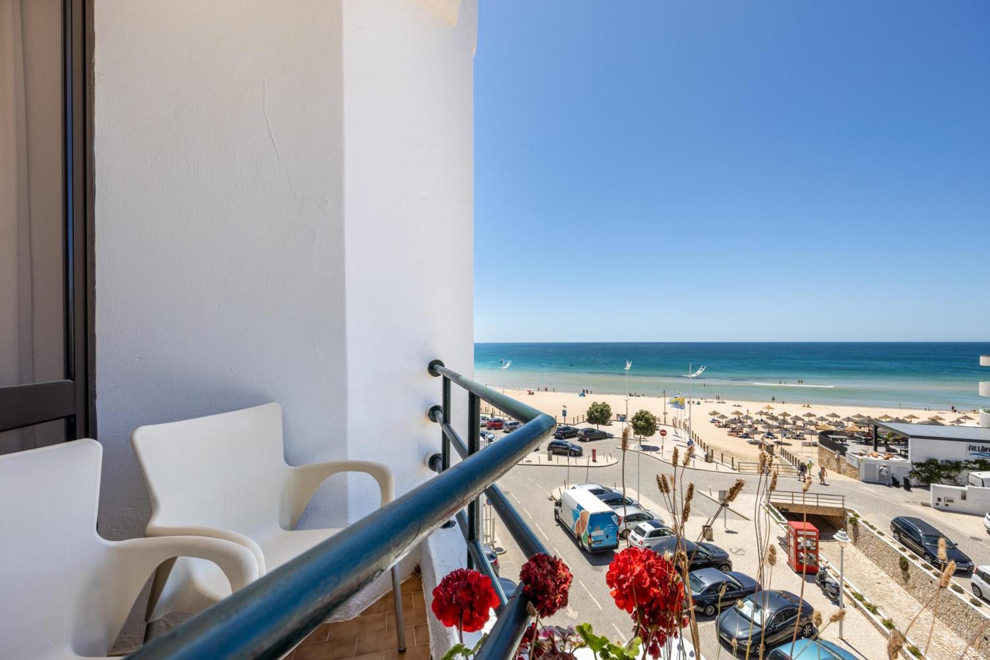 Hotel Residencial Salema Kültér fotó