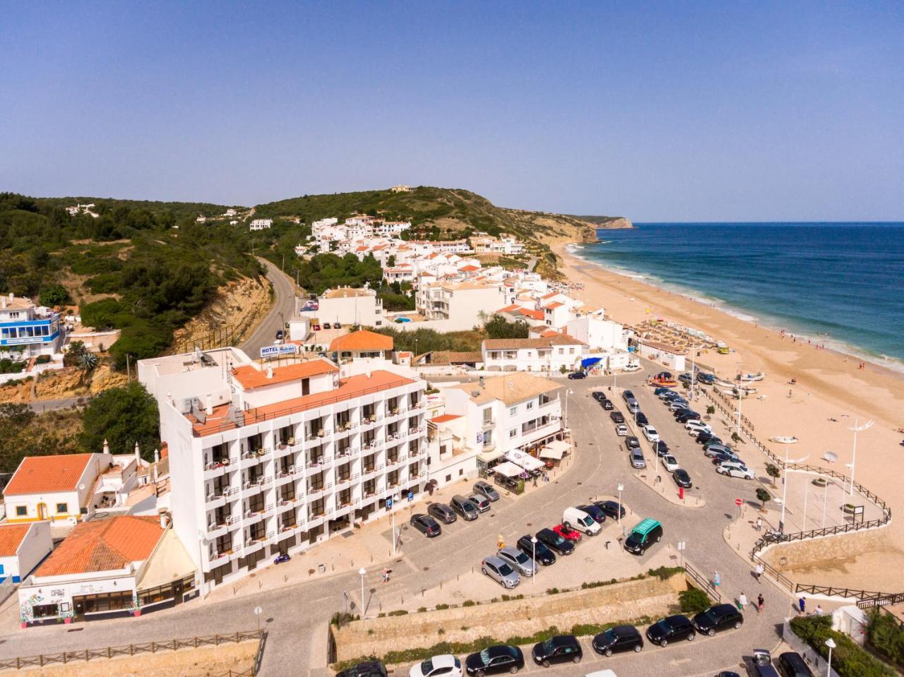 Hotel Residencial Salema Kültér fotó